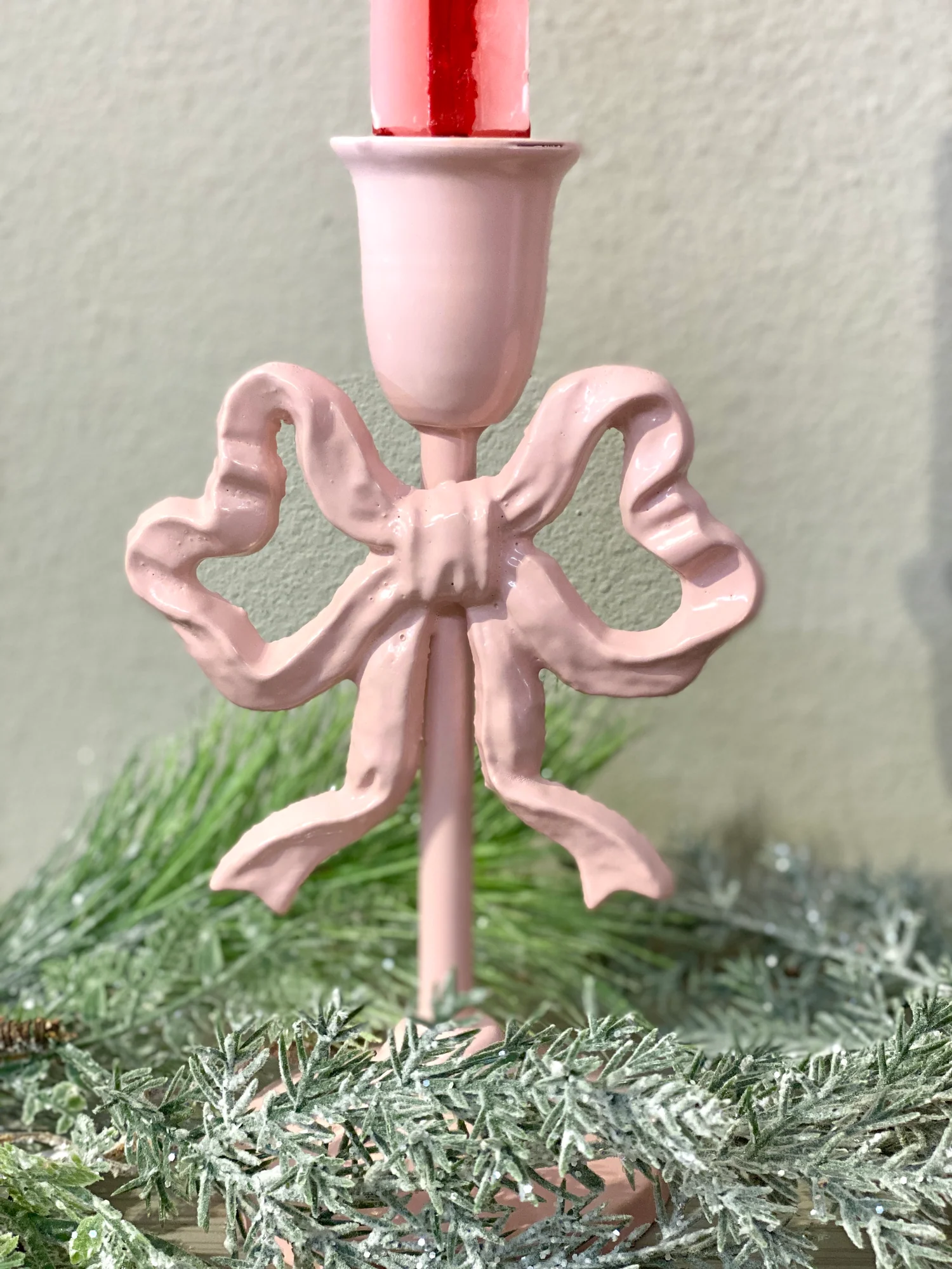 Cast Iron Bow Taper Holder